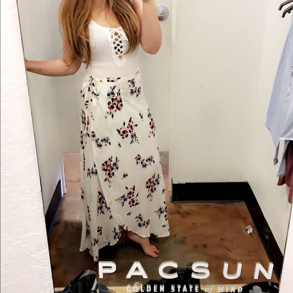 Kendall & Kylie Floral Maxi Skirt